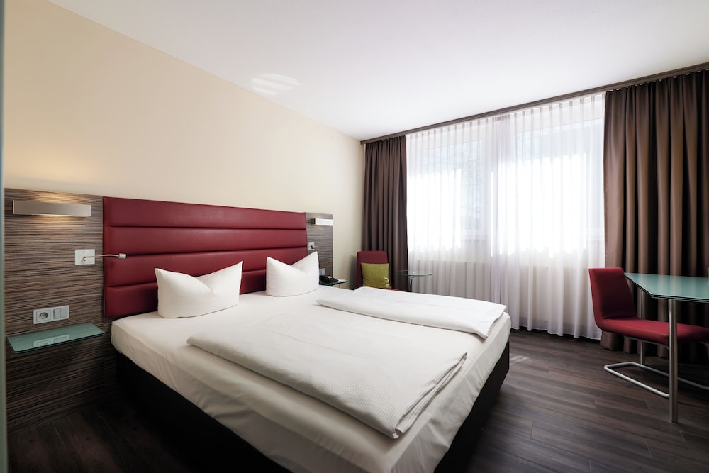 Novina Hotel Wohrdersee Nurnberg City 25/64