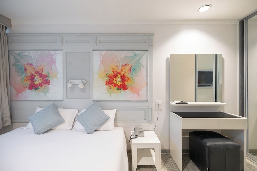 PRATUNAM CITY INN 31/54