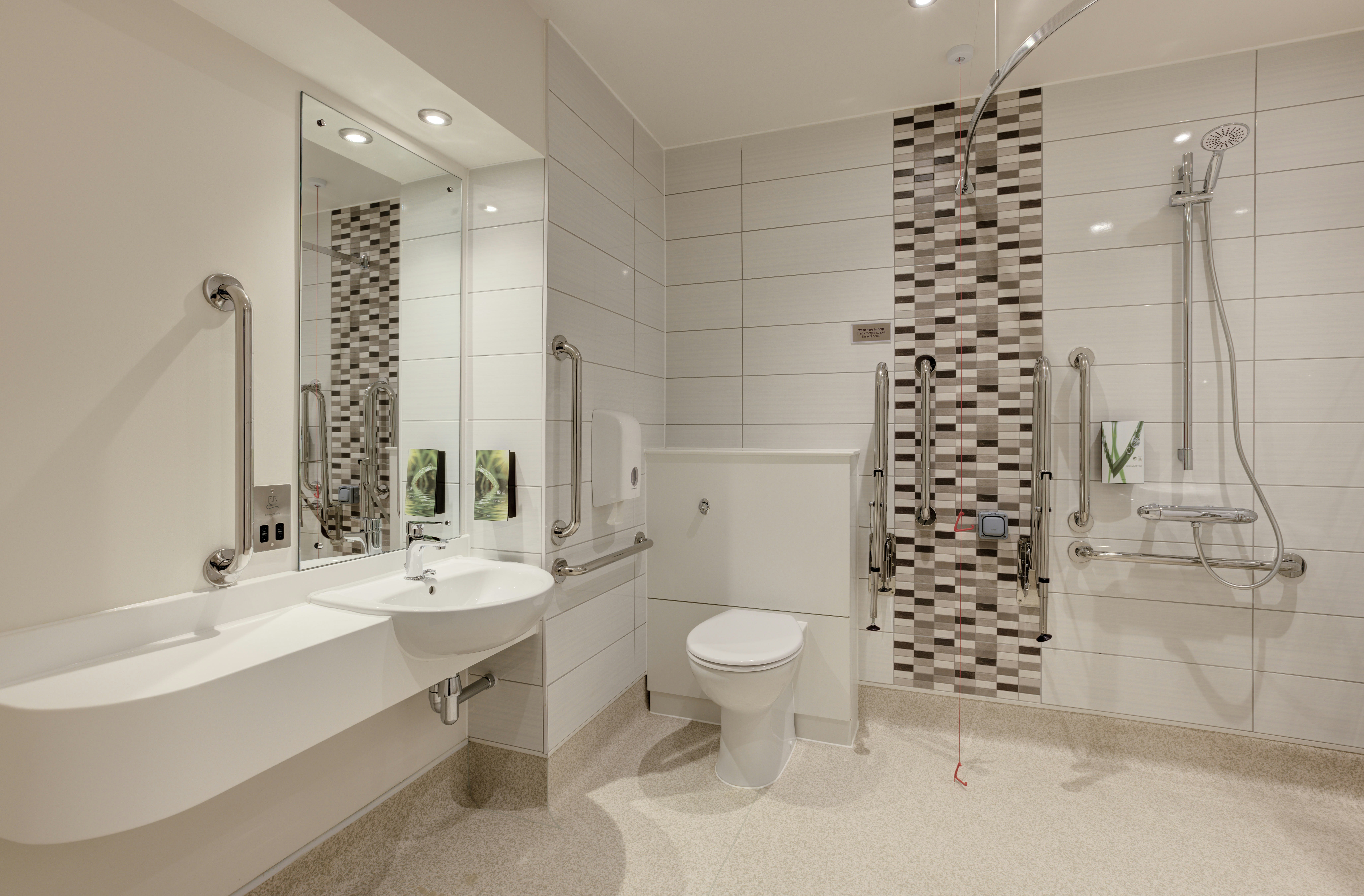 Premier Inn Haywards Heath Hotel 32/34