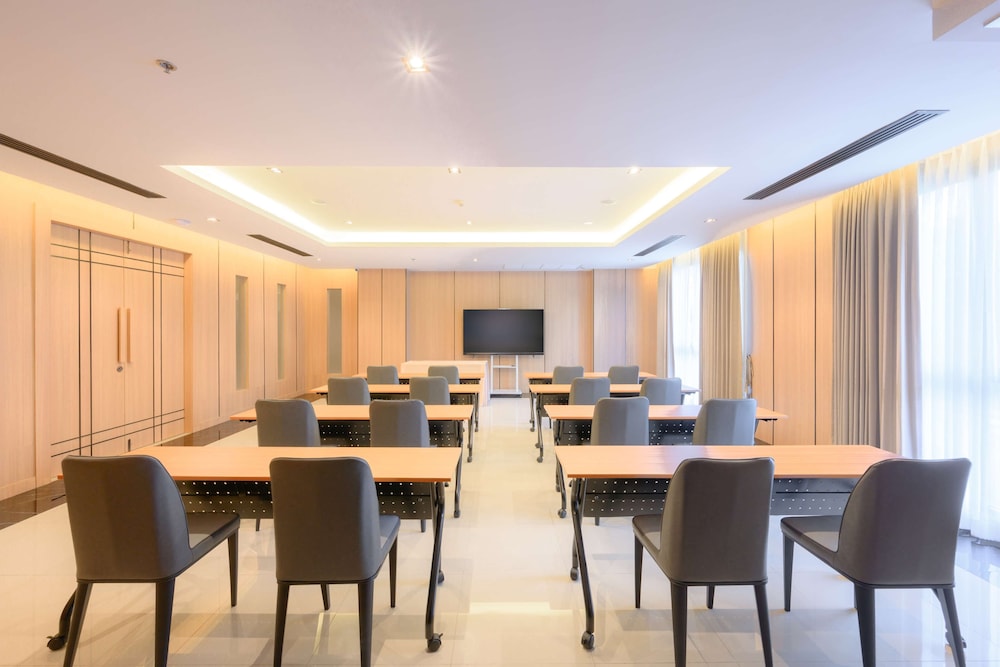 Lewit Hotel Pattaya, a member of Radisson Individuals 41/50