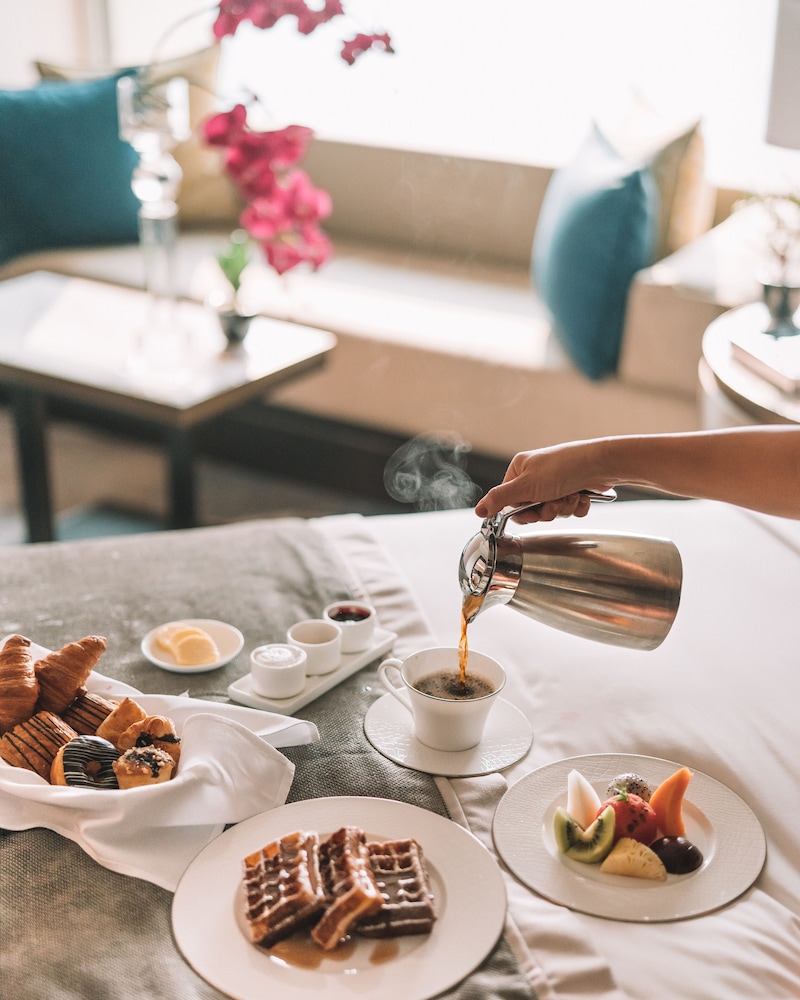 Shangri La Eros New Delhi Hotel 57/72