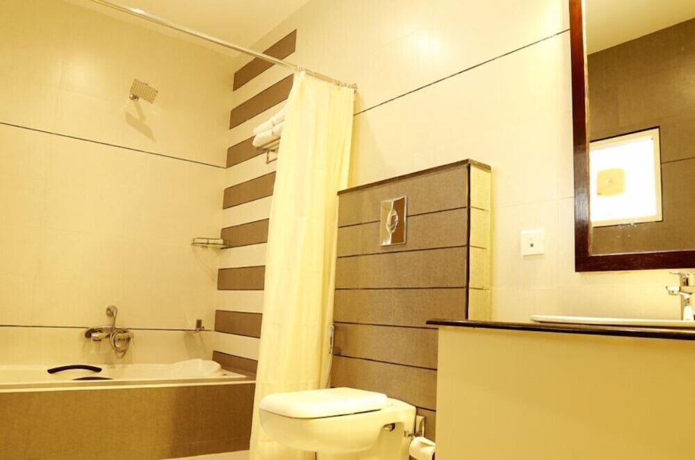 RYDGES INN KOTTAKAL 8/28