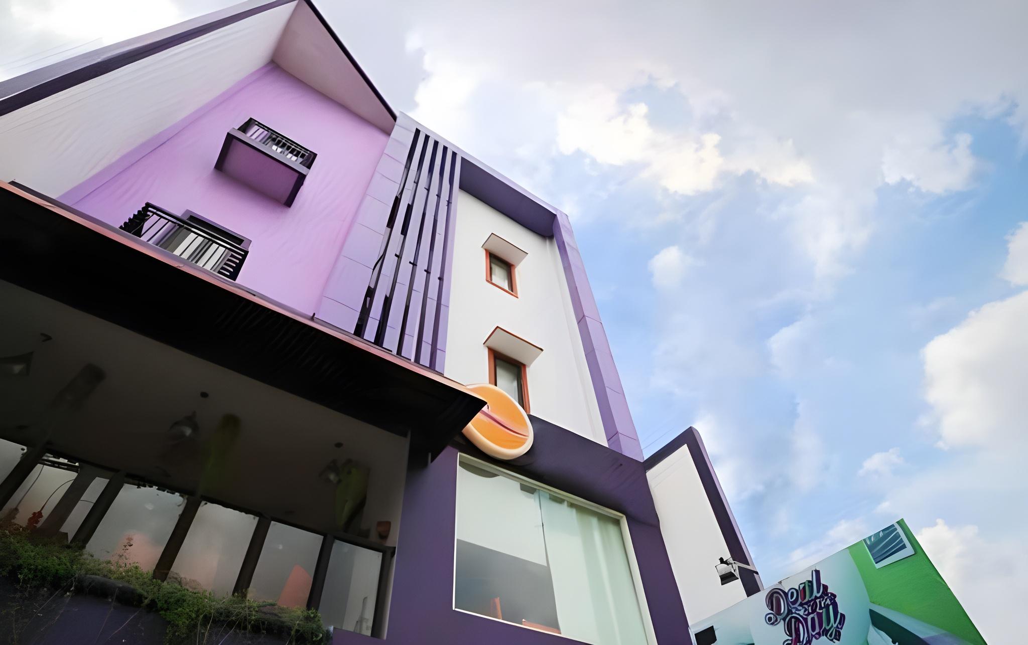 Oriza Hotel Surabaya 1/39