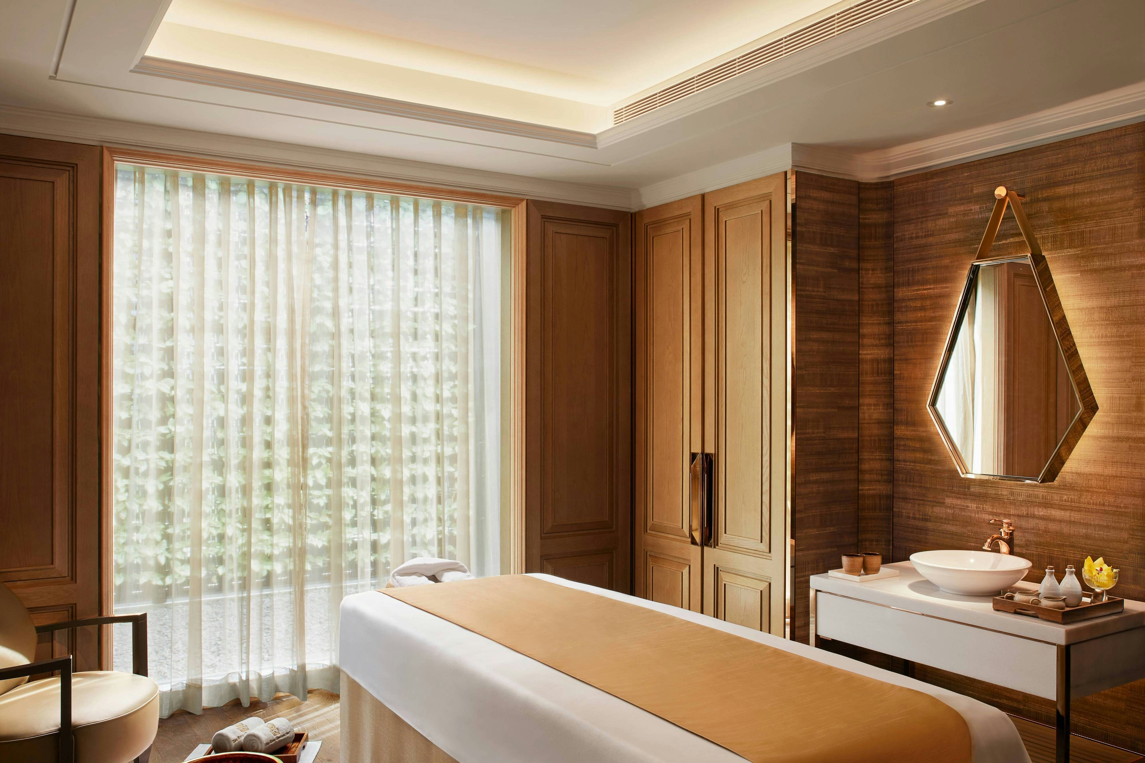 The Ritz-Carlton Pune 55/55