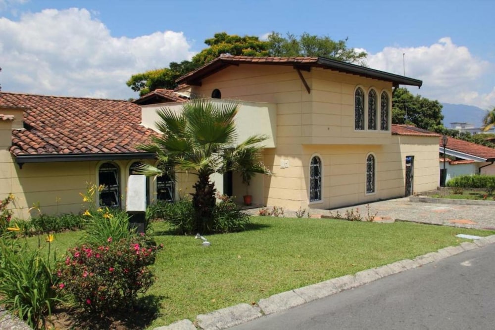 PORTALES DEL CAMPESTRE 5/40