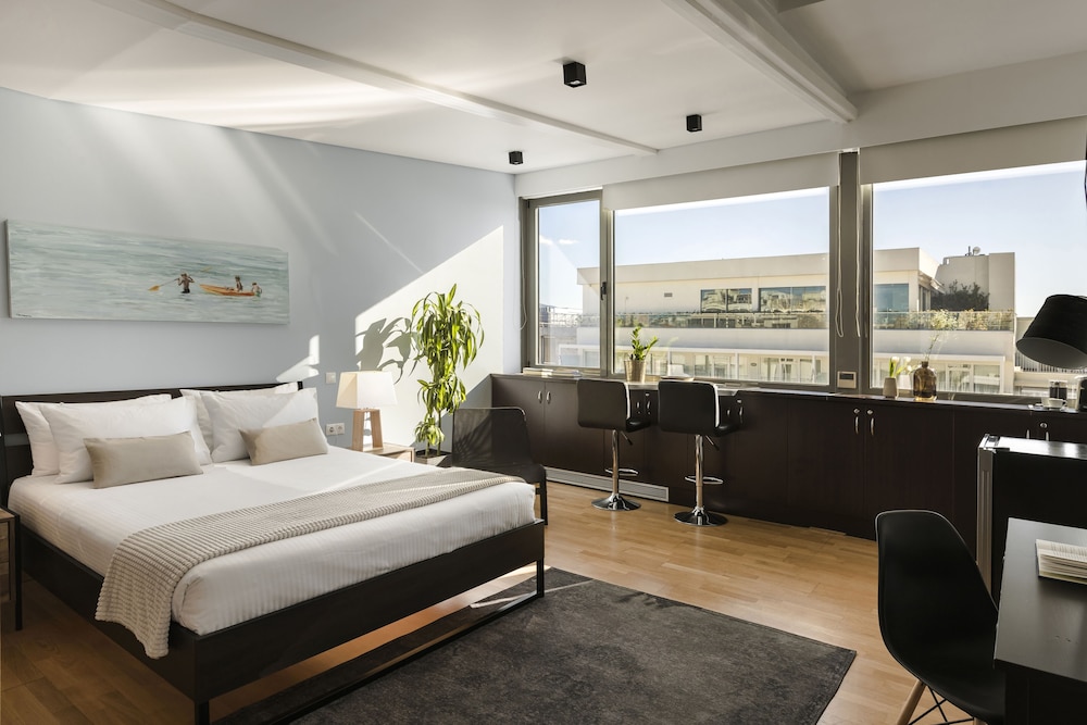Aria Acropolis Suites 15/34