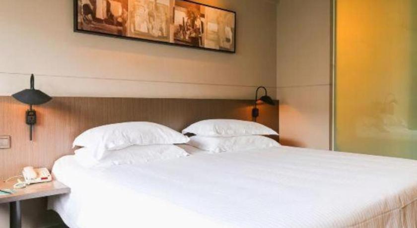 Jinjiang Inn Select (Xiamen International Airport) 25/41