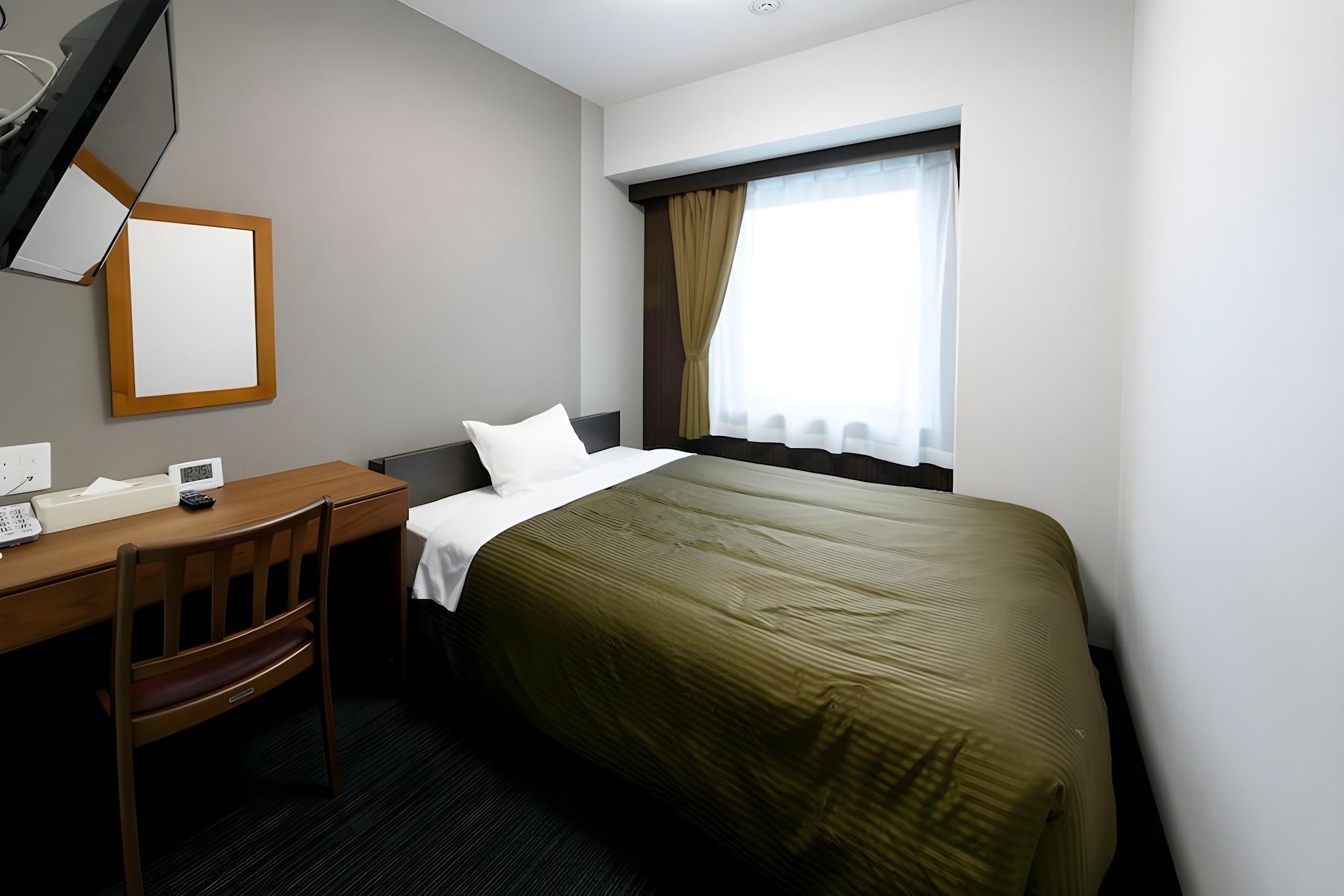 Semi Room, Single, Semi Double Bed