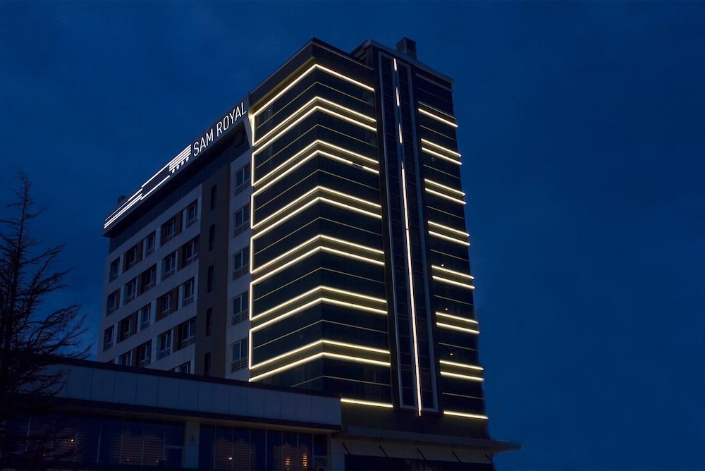 Modernity Hotel 1/37