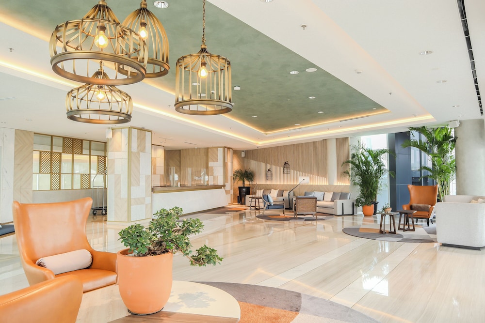 Harris Suites Puri Mansion 6/50