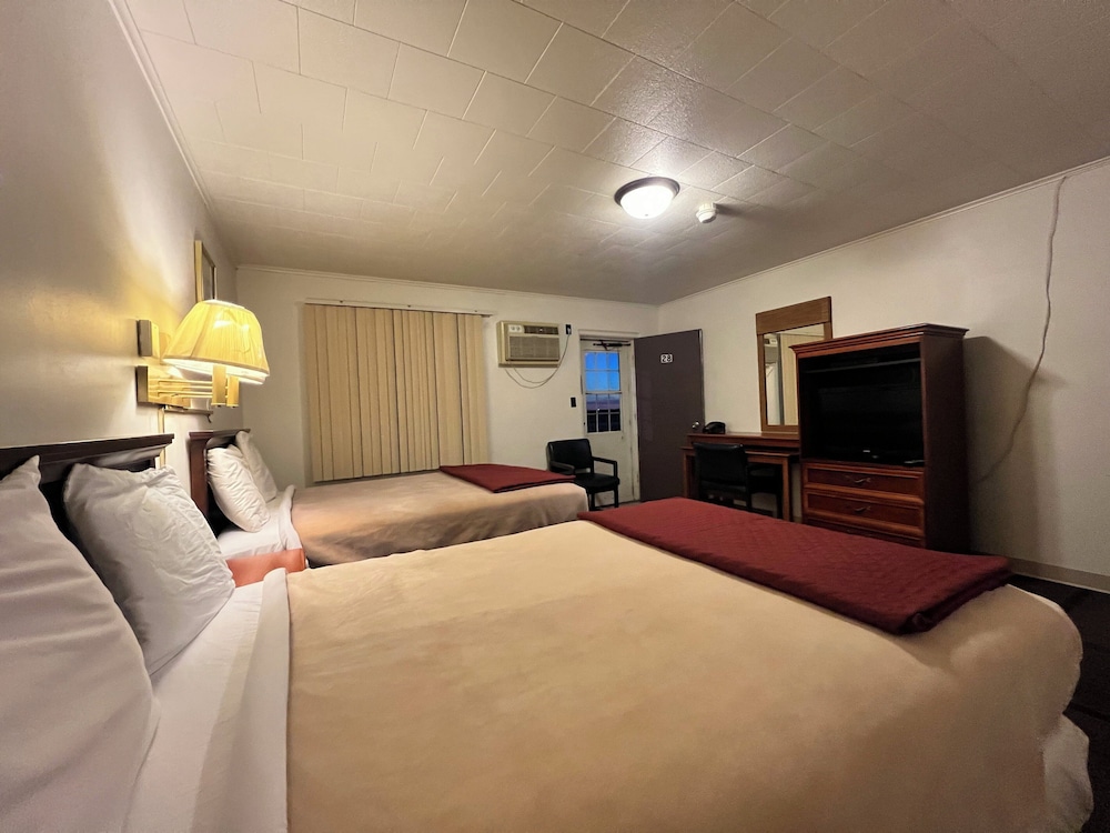Hotel Prairie Winds Carthage Keokuk Hwy 136 22/37