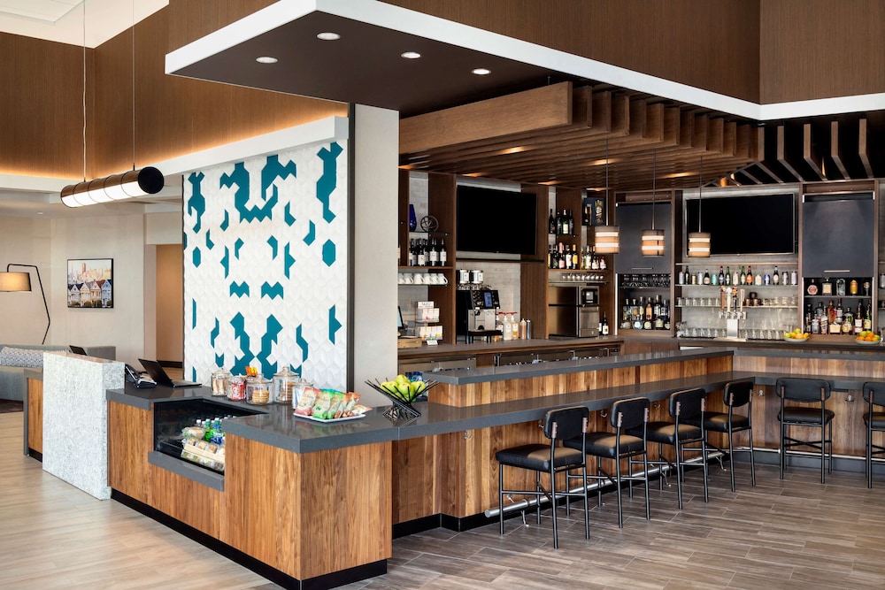 Hyatt Place Vacaville 46/62