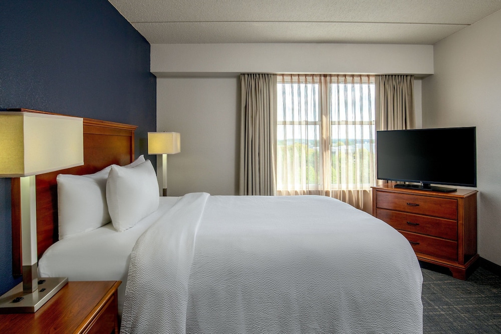 استوديو بسرير كينج مع أريكة، Residence Inn By Marriott Chesapeake Greenbrier 4/9