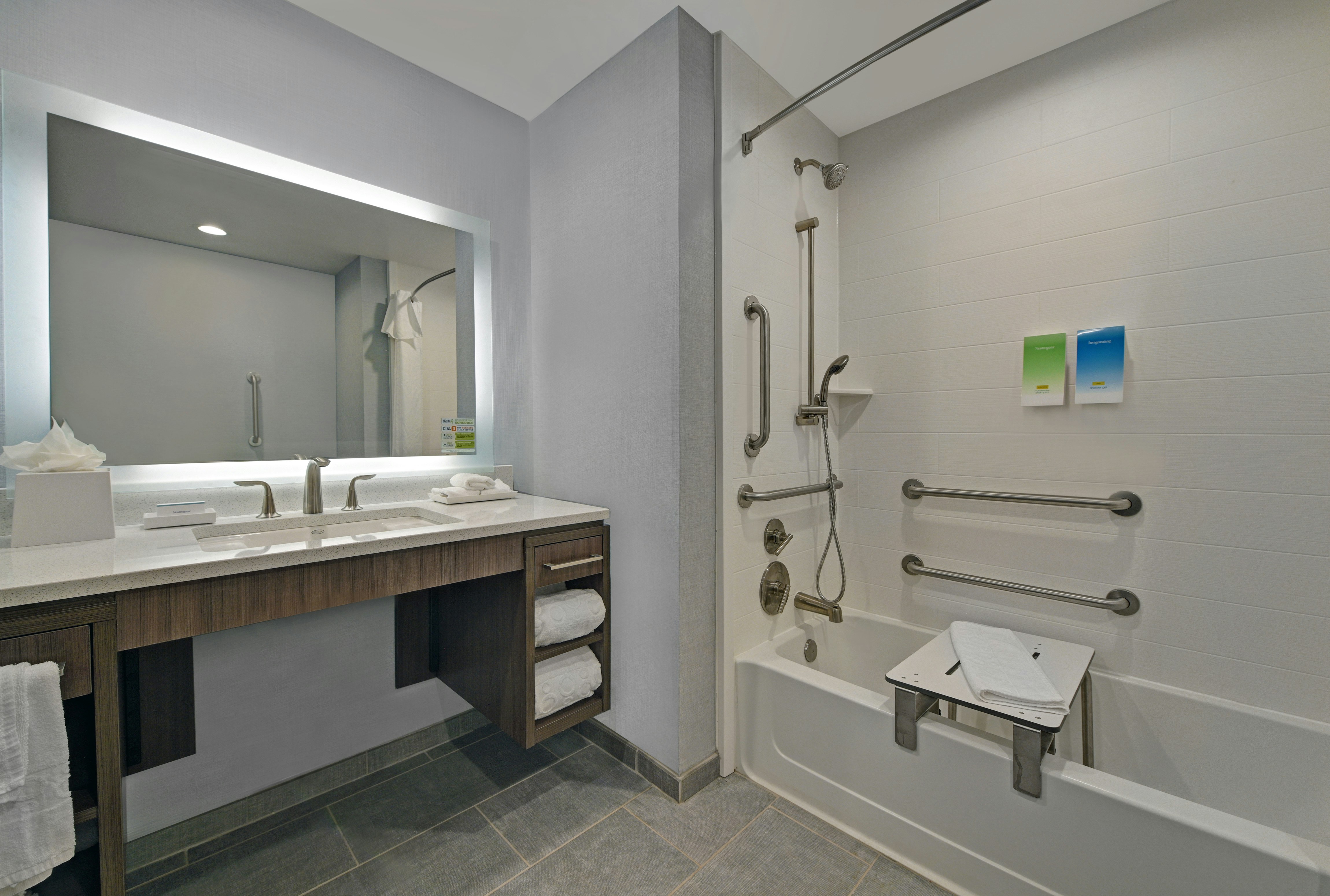 جناح بسرير كينج لذوي الإعاقة، Home2 Suites by Hilton Memphis Wolfchase Galleria 2/2