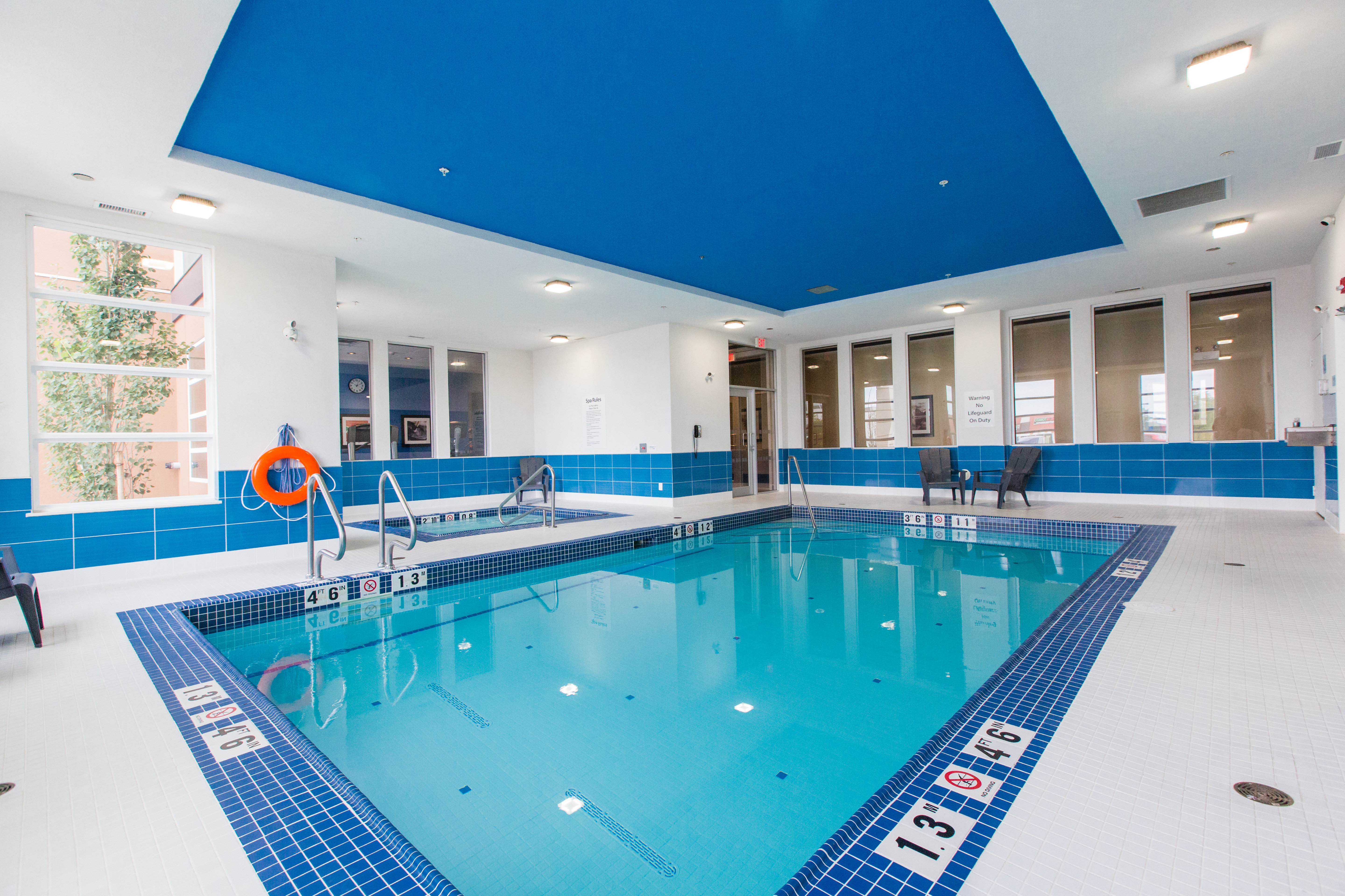 Holiday Inn Express & Suites Spruce Grove - Stony Plain 40/68