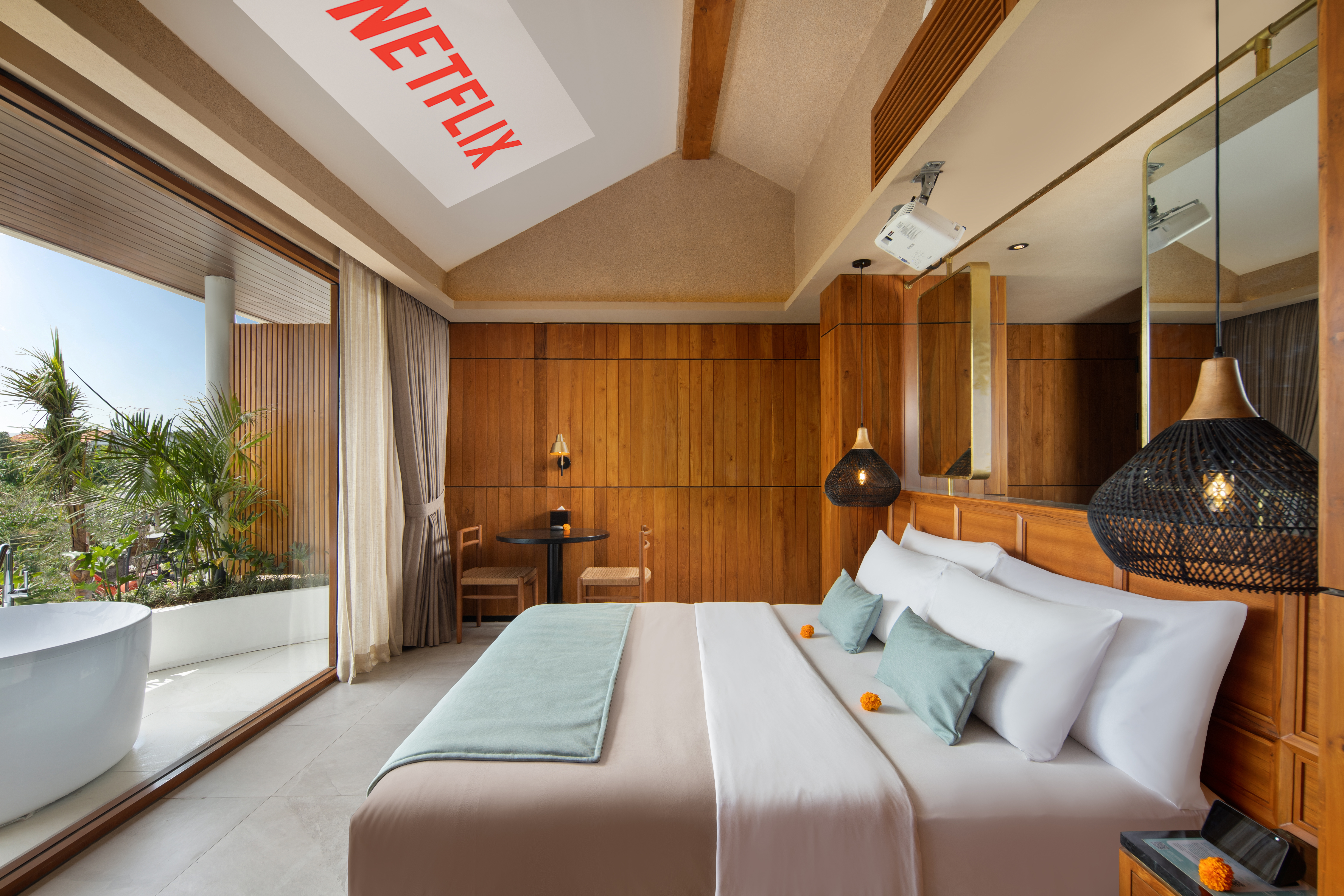 Smart, Grand, Suite, Double Bed, Bathtub