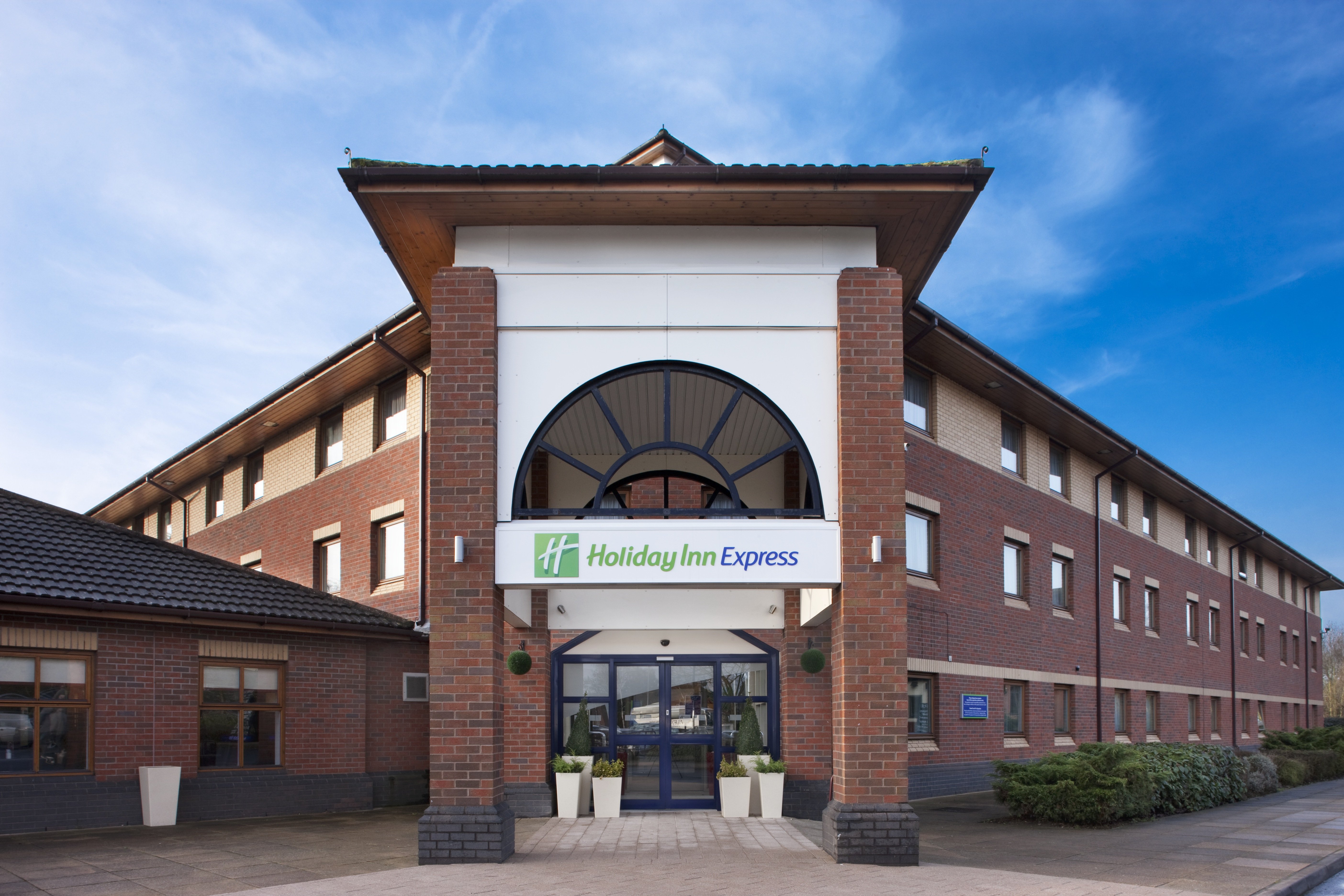 Holiday Inn Express Warwick Stratford Upon Avon 1/34