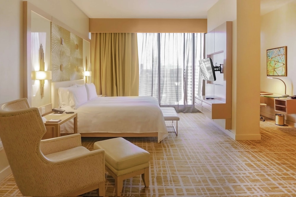 Waldorf Astoria Panama 54/85