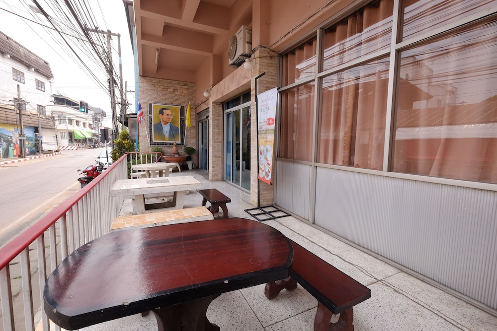 Mitaree Hotel 1 12/39