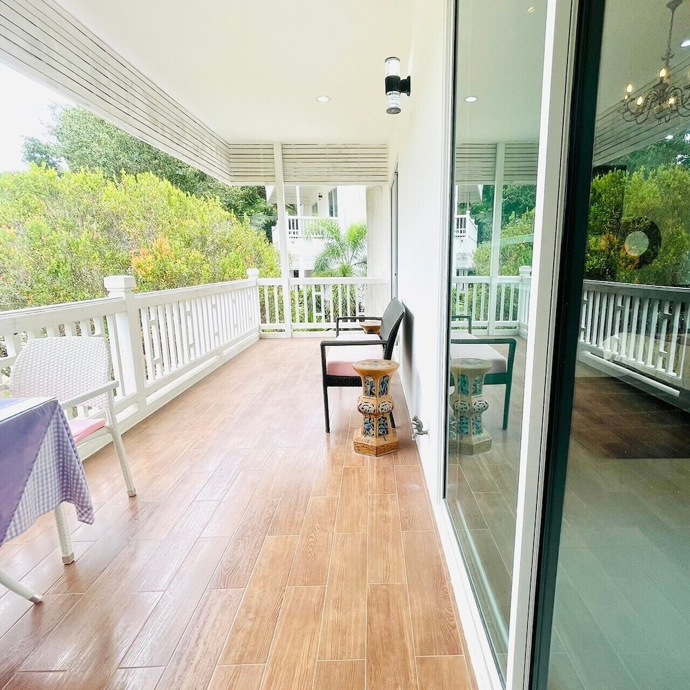 Baan Ing Khao 18/50