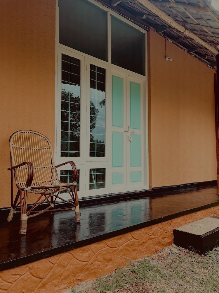 PUNARJANI AYURVEDIC RESORTS 31/64