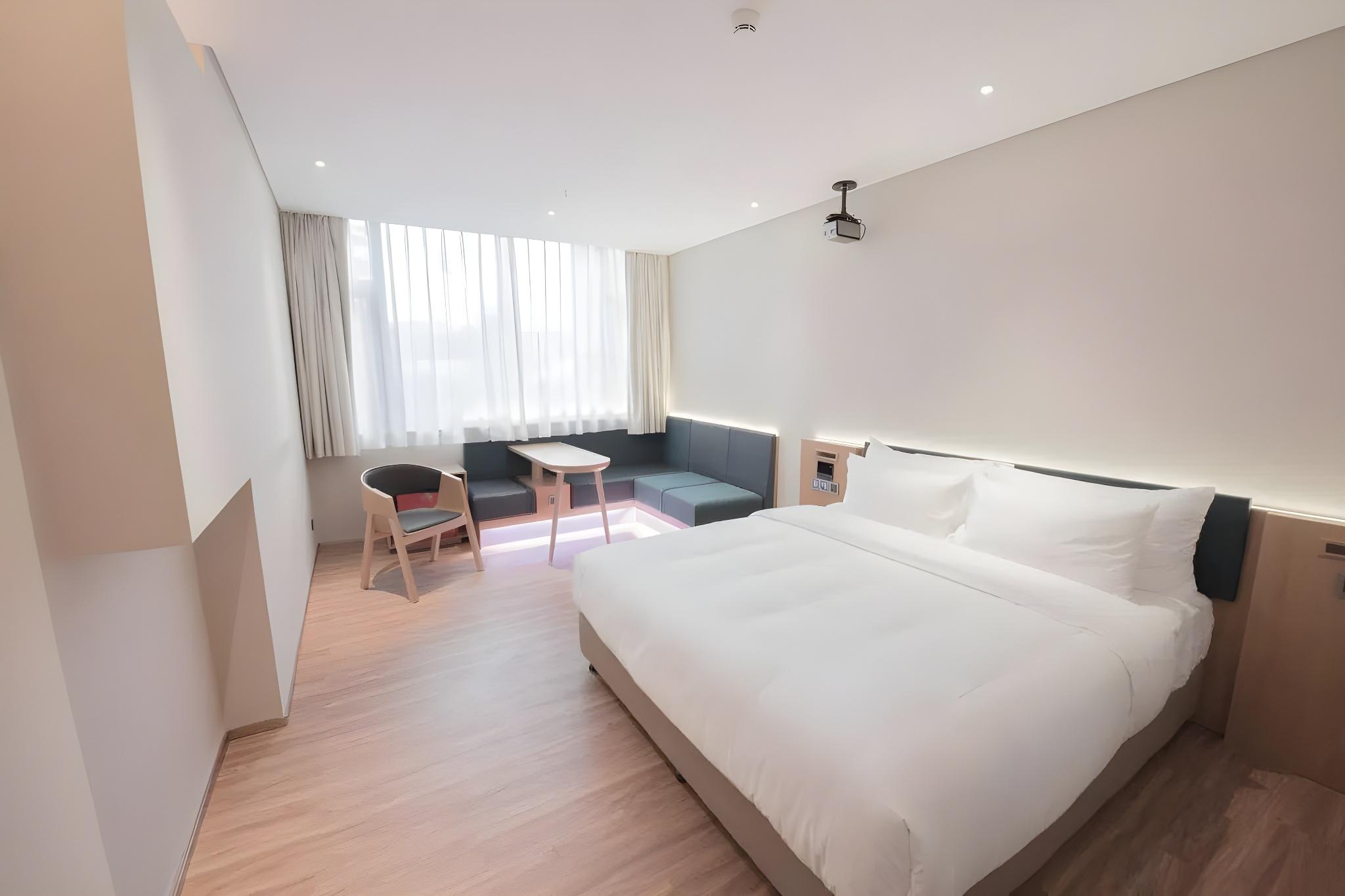 Shenzhen U Enjoy Hotel (Luohu Port Xiangxicun Subway Station) 10/38