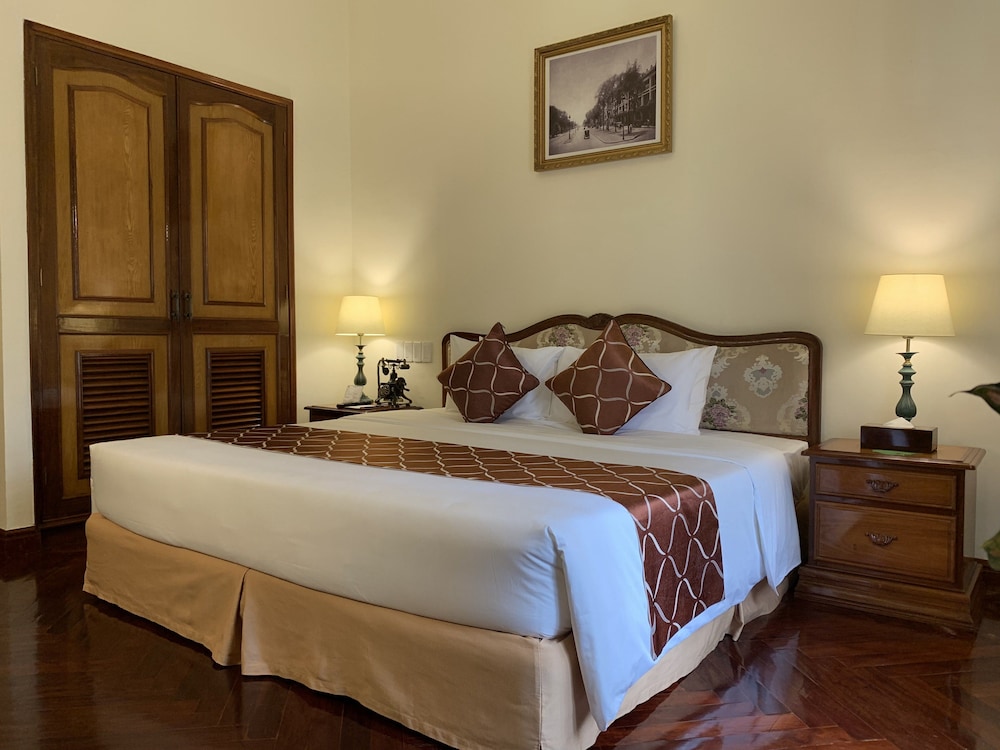 Hotel Grand Saigon 26/73