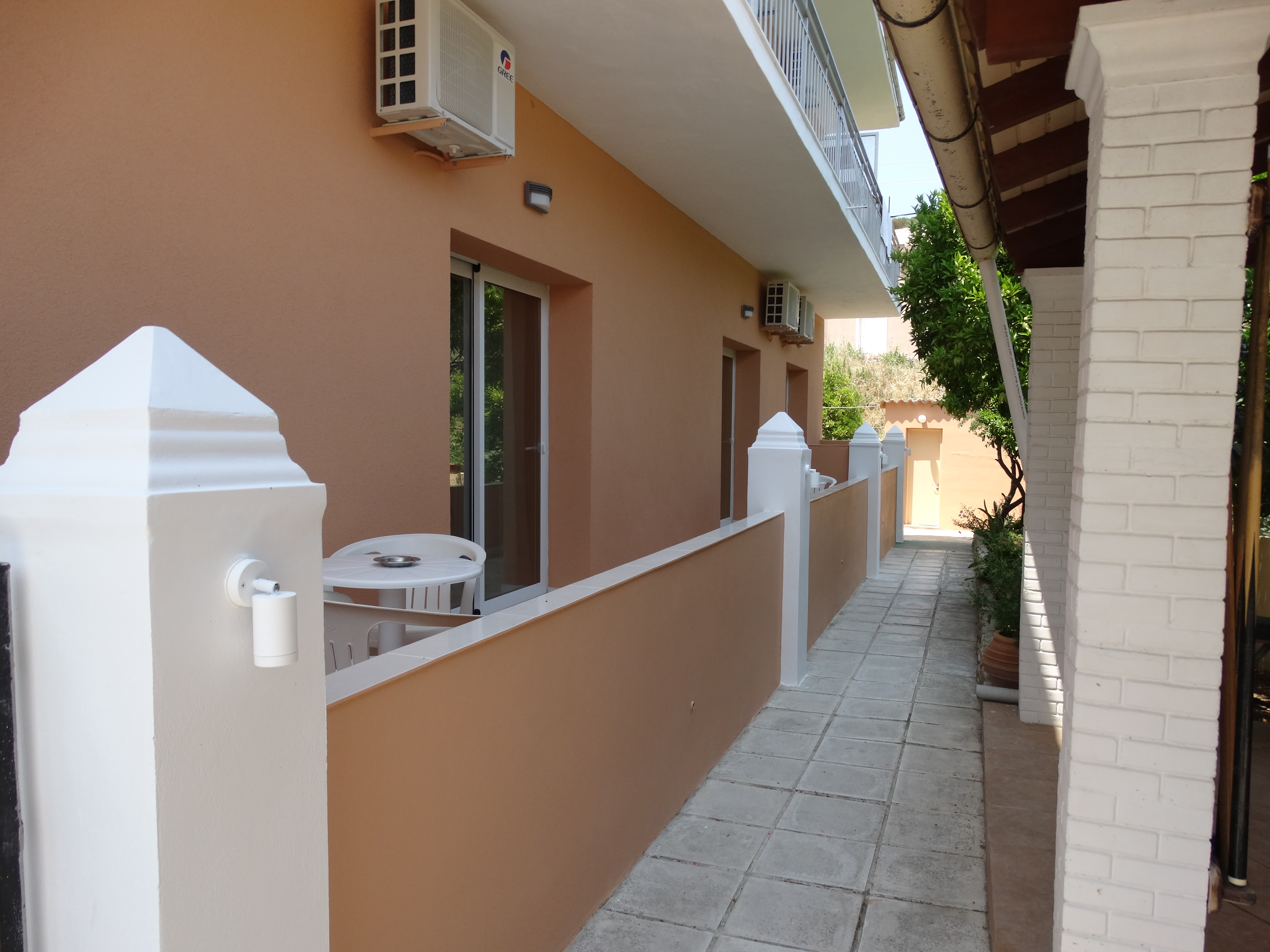 Makis Louvlis Luxury Apartments 12/58