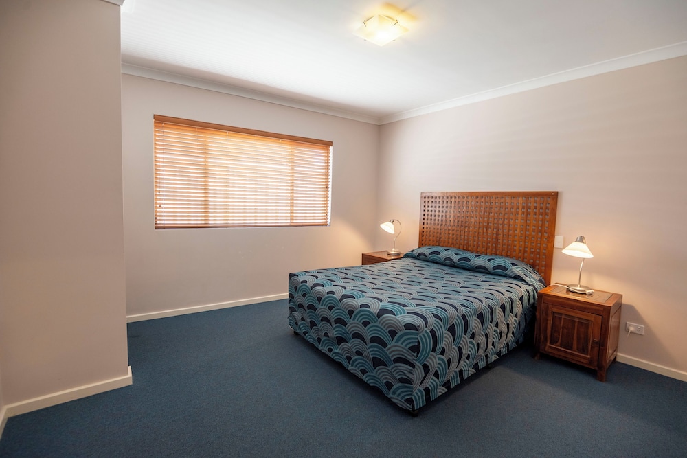 Bunbury Apartment Motel 13/50