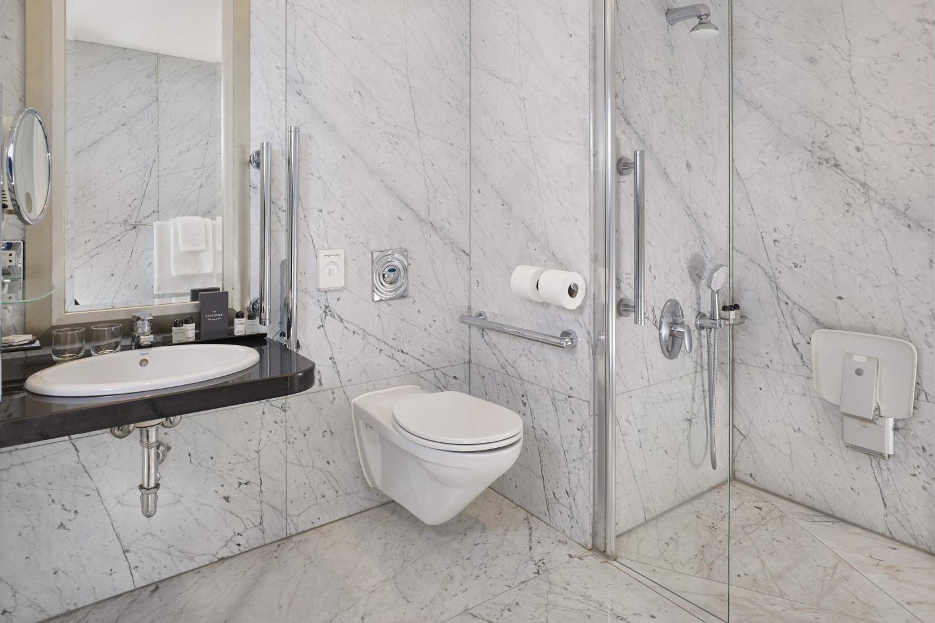 غرفة كلاسيكية بسرير كينج، The Park Tower Knightsbridge, a Luxury Collection Hotel, London 4/9