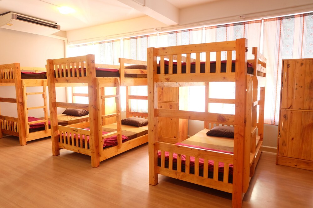 Plearn Hostel 7/20