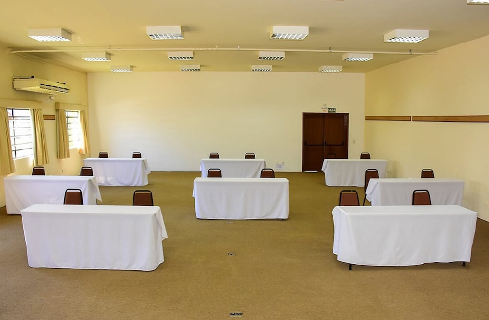 HOTEL VILLA SANTO AGOSTINHO 57/71