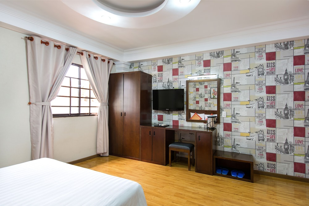 Little Brick Saigon Hotel 35/45