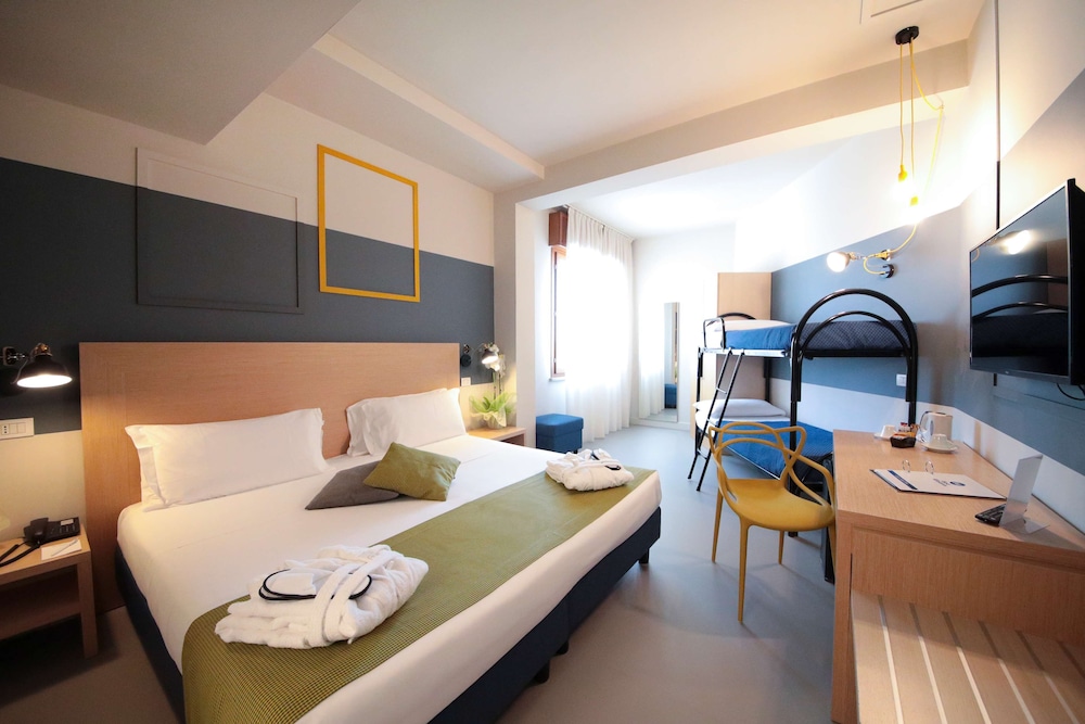 B&B HOTEL Mantova Cristallo 40/48