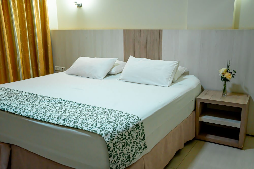 Megal Suites Hotel 14/45