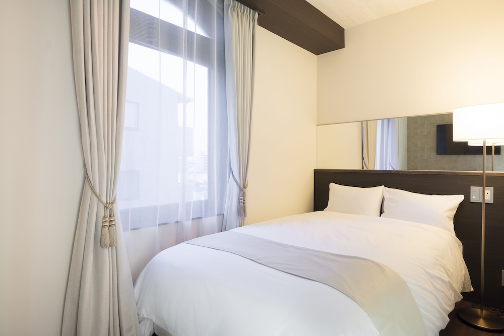 Fujisawa Hotel En 12/53