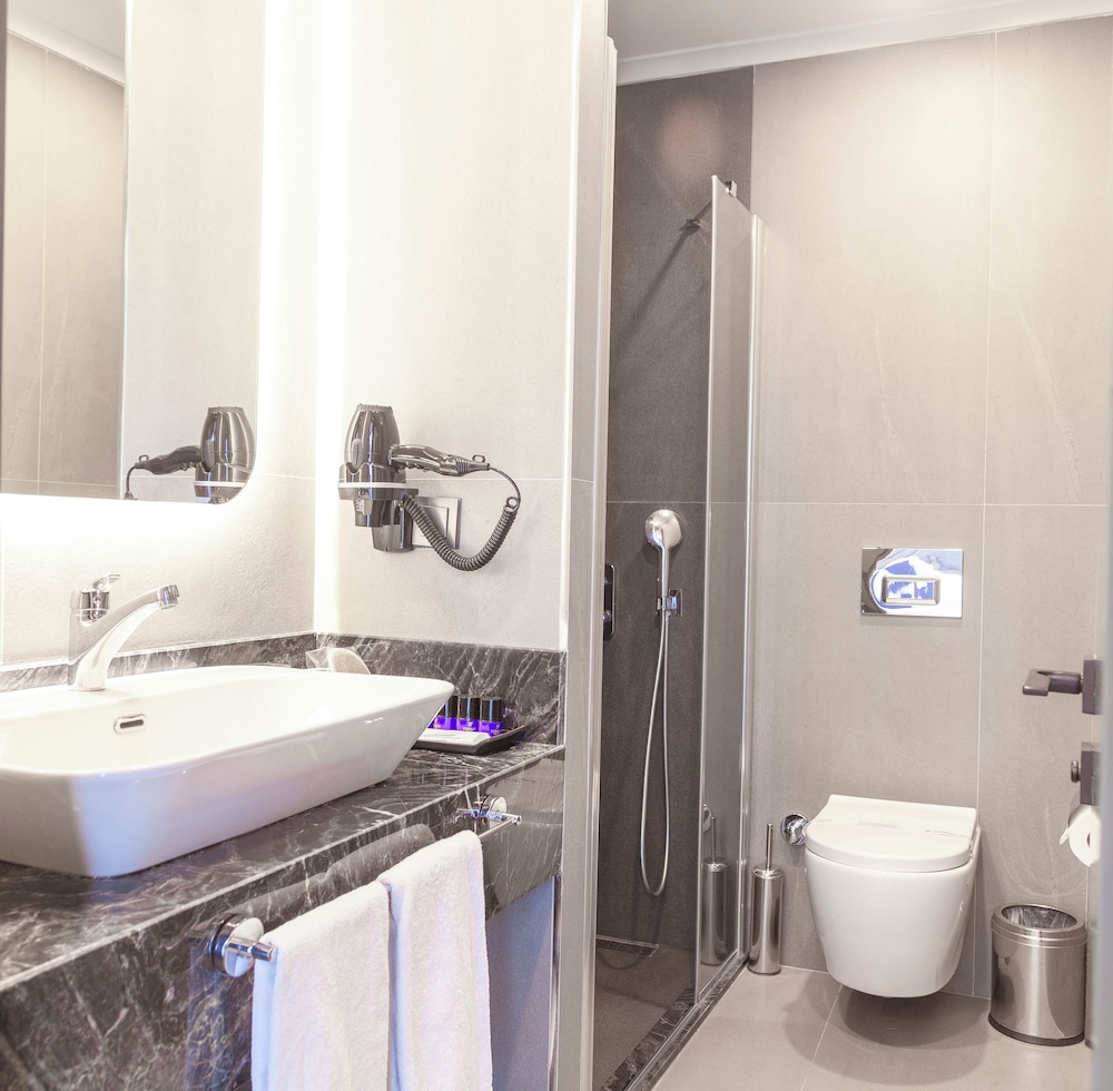 Turkay Otel 66/67