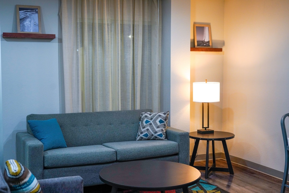 WoodSpring Suites Hudson Port Richey 22/33