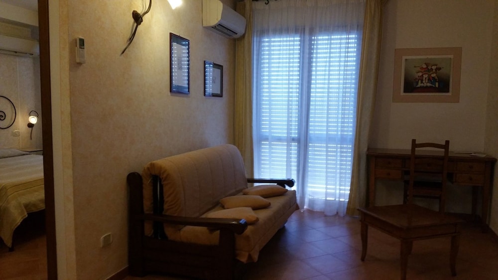 Lola Piccolo Hotel 47/68