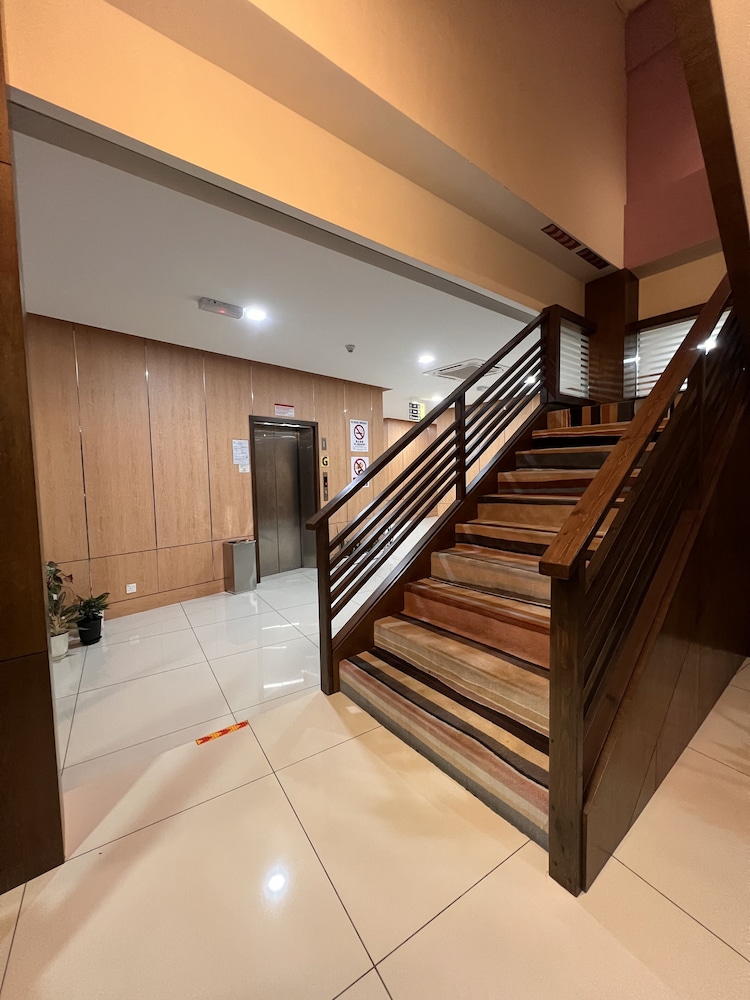 D Arc Hotel 14/50