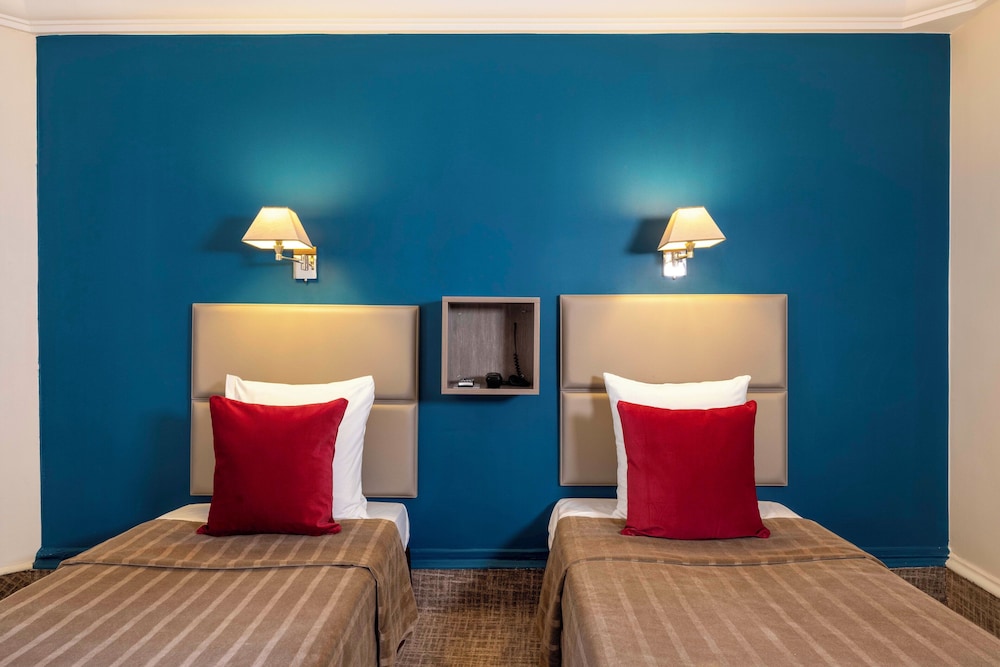 HOTEL SAINT PIERRE 24/50