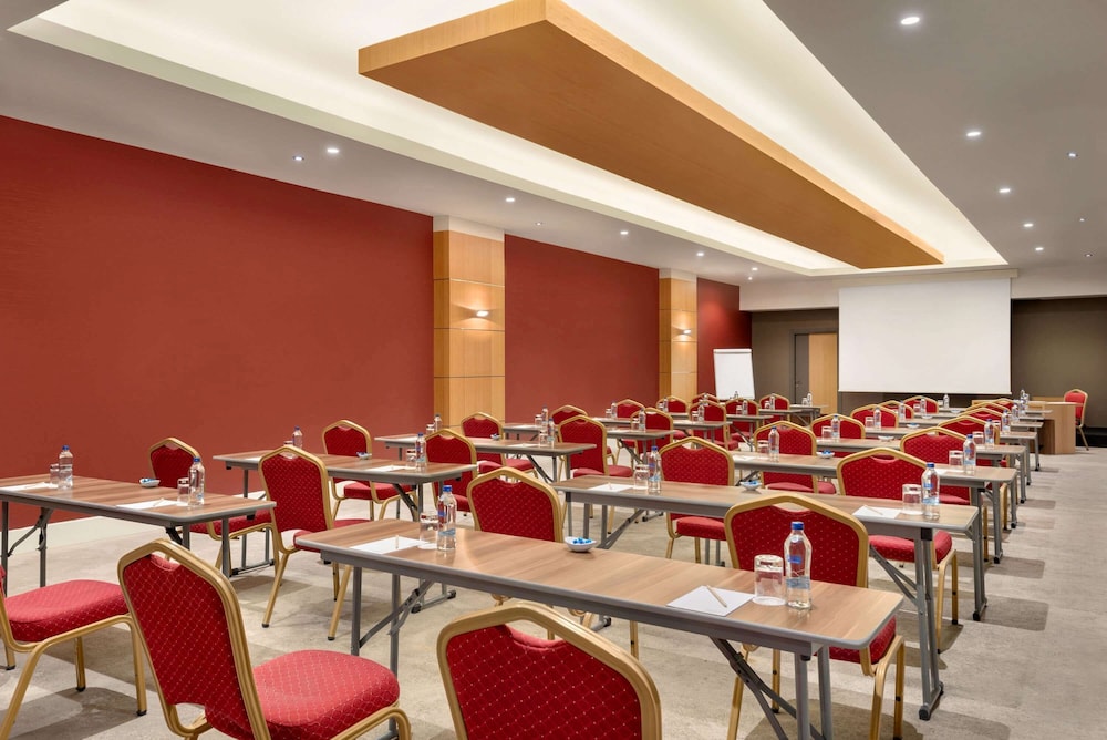 Ramada Plaza by Wyndham Eskisehir 58/64