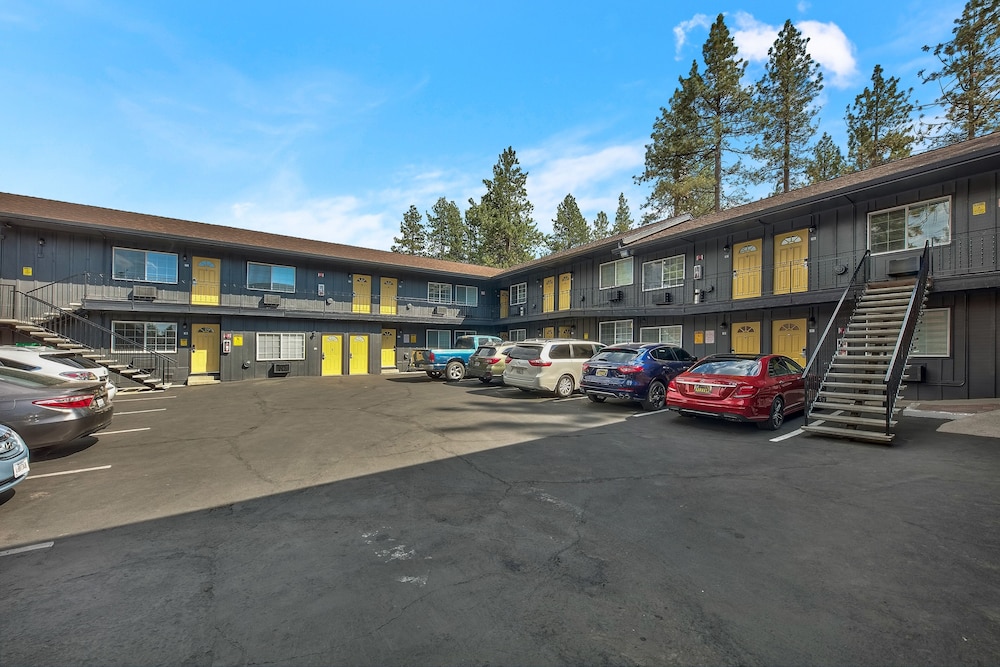 Lake Ridge Hotel 41/52