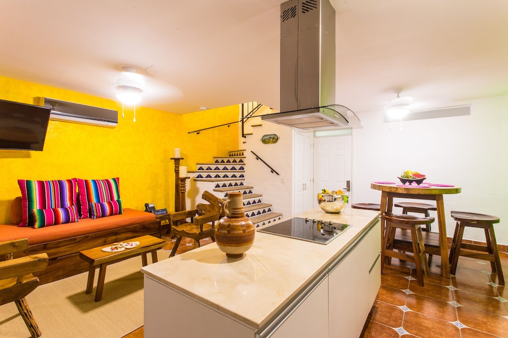 El Pueblito Sayulita 45/75