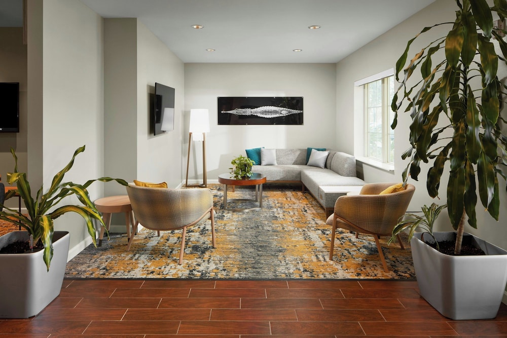 TOWNEPLACE SUITES BY MARRIOTT FORT MYERS ESTERO 31/50