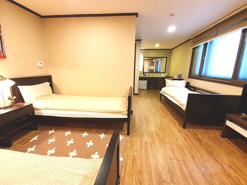 Ryu Guest House 3/72