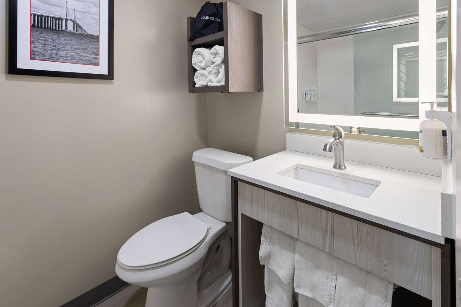Ramada By Wyndham Parsippany 16/16