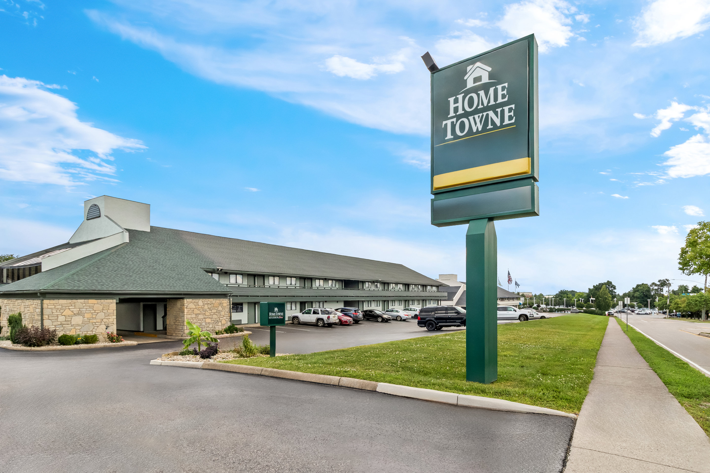 HomeTowne Studios Florence, KY-Cincinnati Airport 27/29
