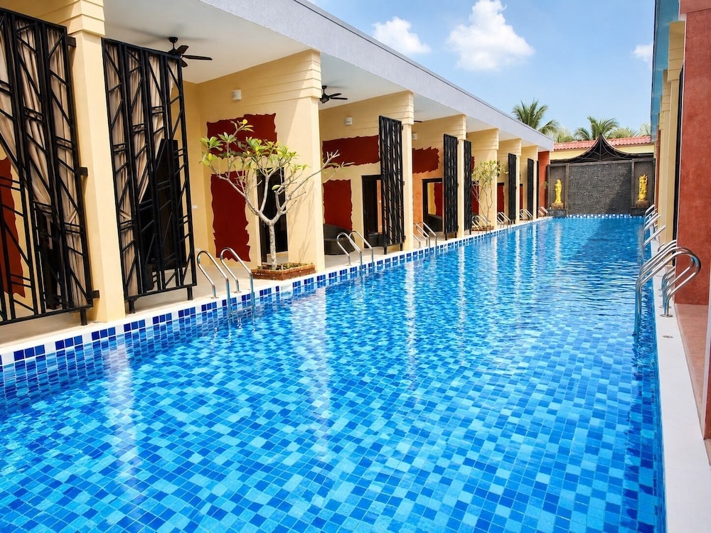 Baan Noppadol Hua Hin Loft Resort 8/68