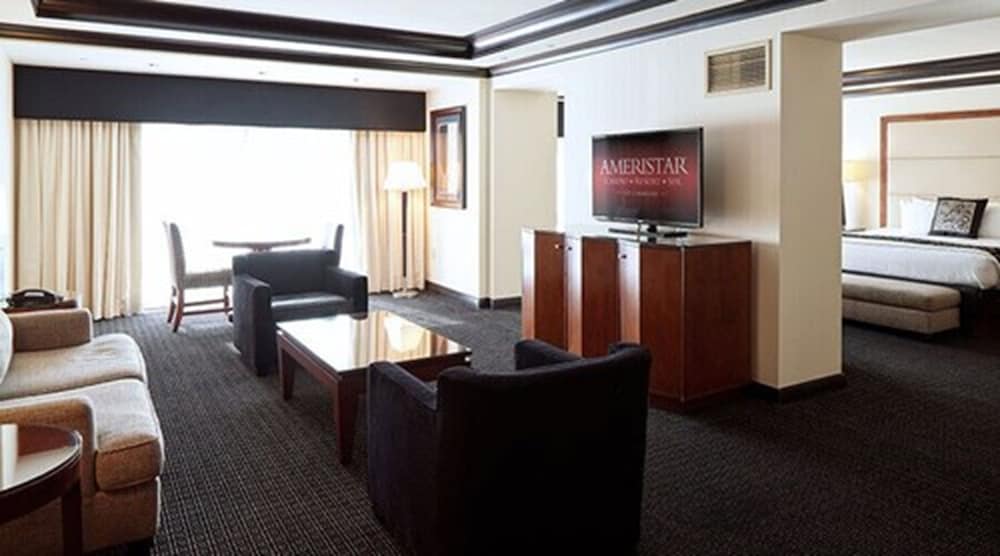 Ameristar Casino Resort Spa St. Charles 36/64
